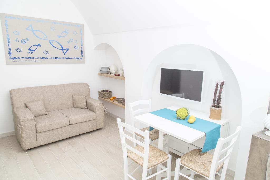 Borgo Albergo Capozzi 39 مونوبولي الغرفة الصورة
